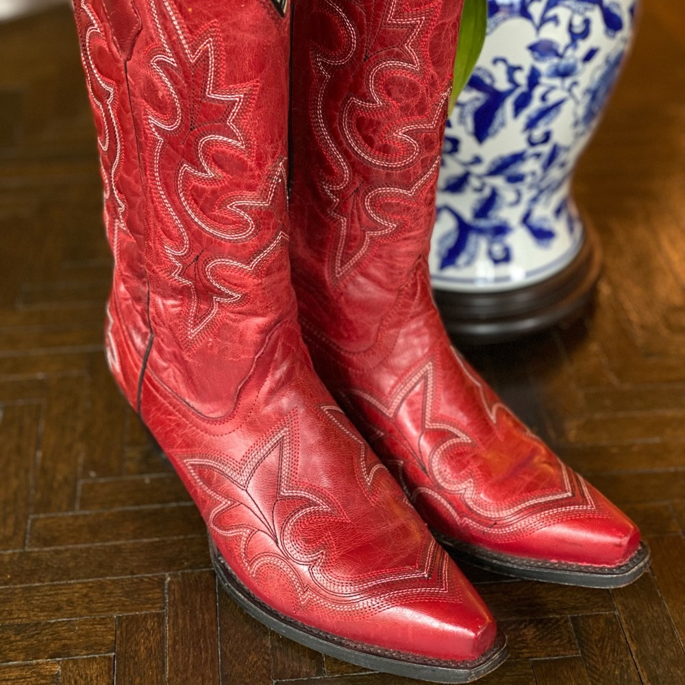 Red leather corral cowboy boots size 8 1/2